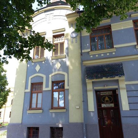 Penzion U Skoly Staré Město Exterior foto