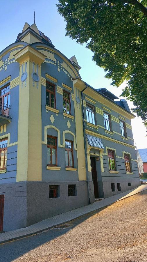 Penzion U Skoly Staré Město Exterior foto
